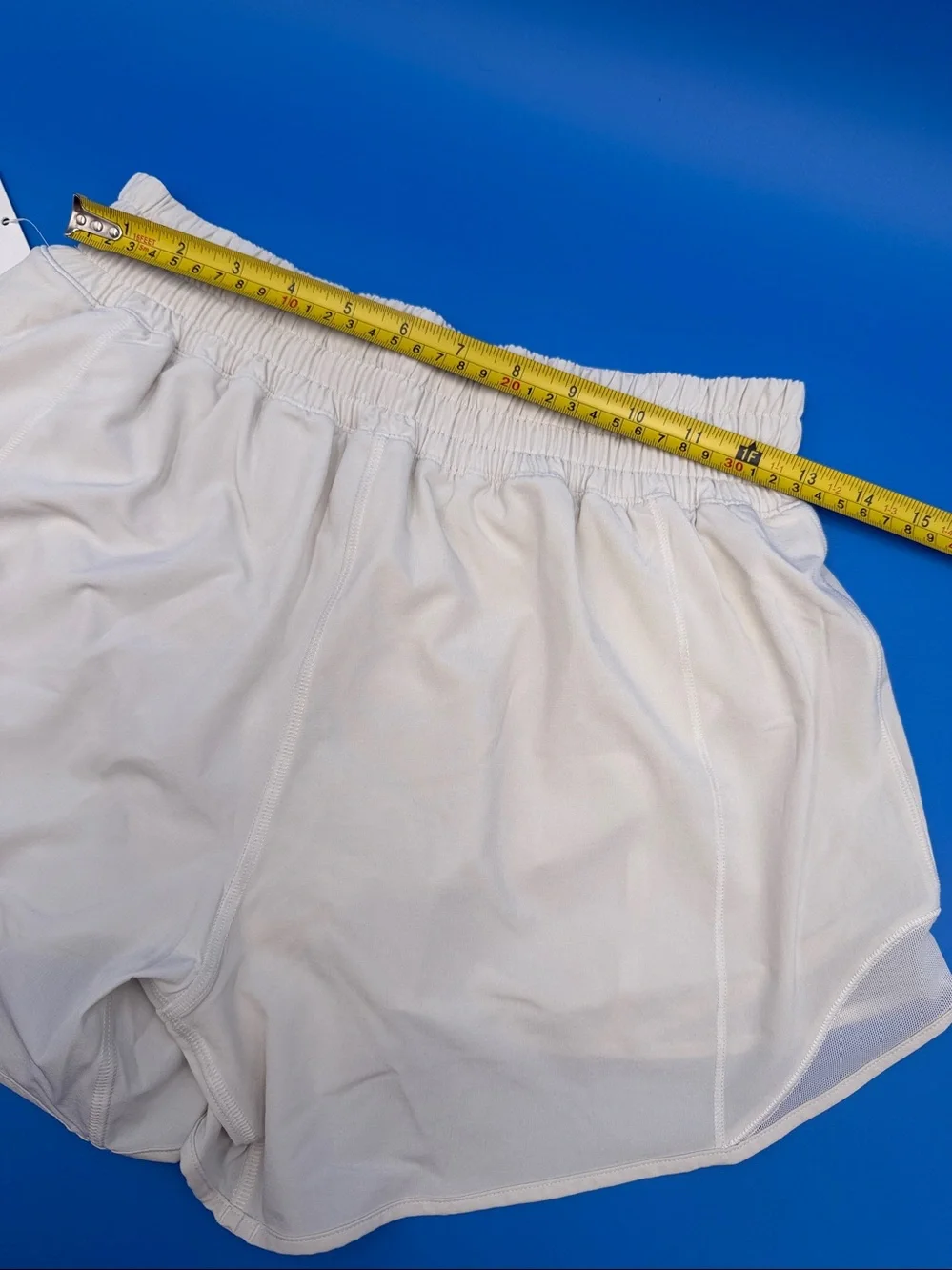 Lululemon Hotty Hot High-Rise Lined Short 4"
Bone - Picture 7 of 10